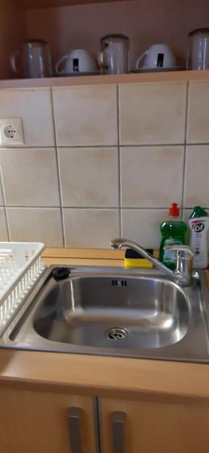 Lilla Wellnessapartman Залакарос Екстериор снимка