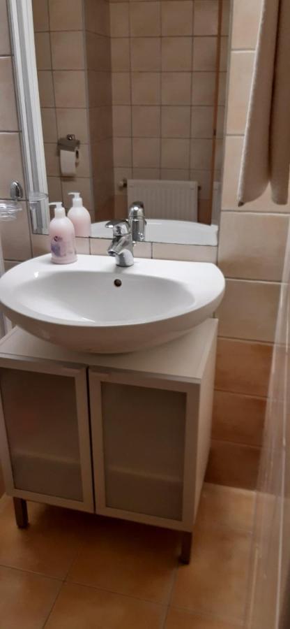 Lilla Wellnessapartman Залакарос Екстериор снимка